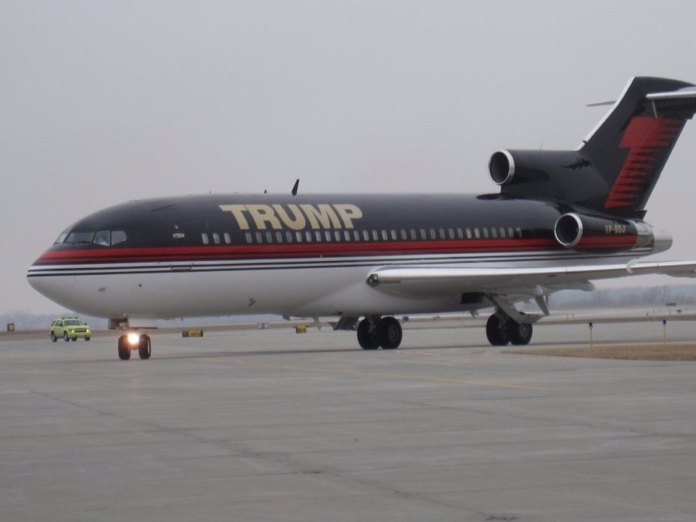 The current 757 took the place of the previous Trump jet, a Boeing 727 built in 1969.